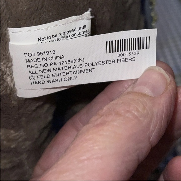 Ringling Bros and Barnum &Bailey 145th Edition Circus Elephant Stuffed Plush new - Picture 6 of 16